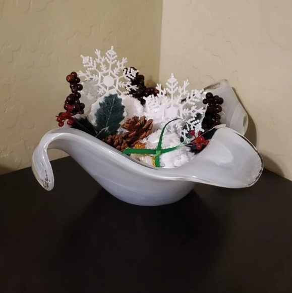 Art Glass Hand Blown Bowl Waffle Bottom White Glass - Picture 3 of 4